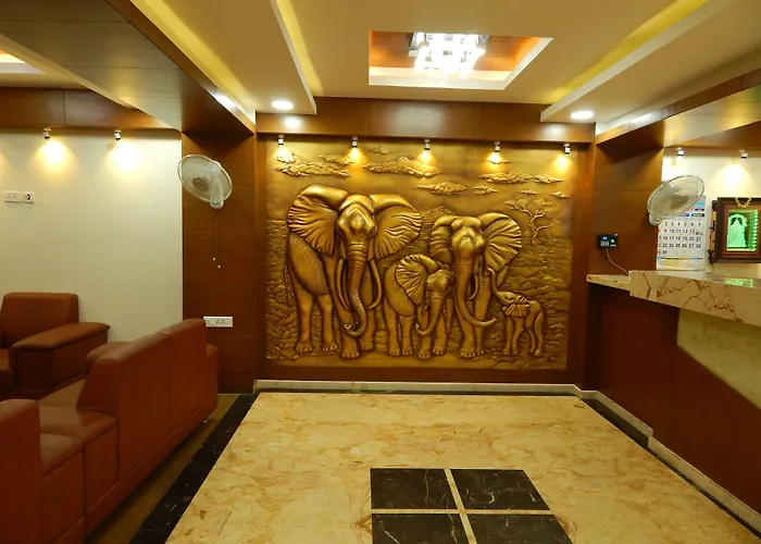 Hotel Aadhi