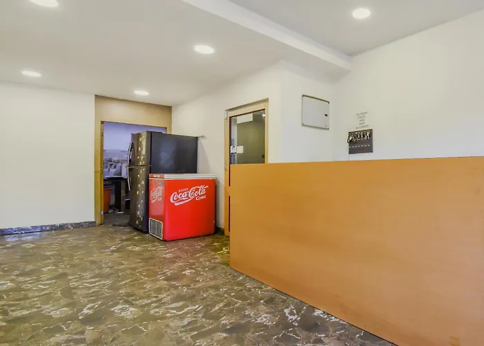 Super Oyo Krishna Guest House