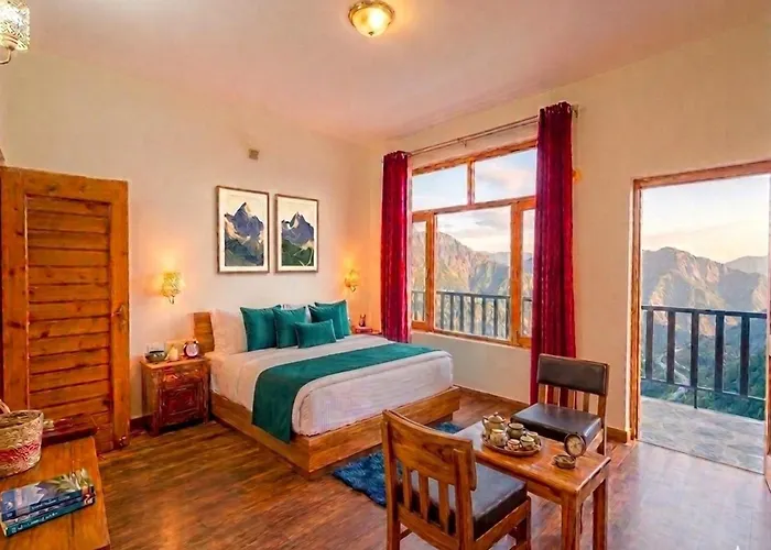 La Riqueza Kanatal - Himalayan View Rooms - Parking On Site - Close To Surkanda Devi Temple & Jungle Safari