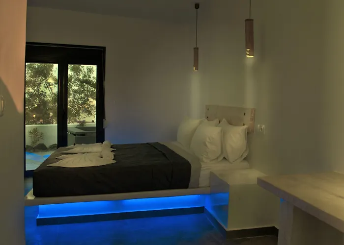 Sun Springs Suites