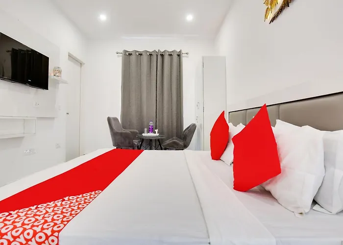 Hotel O Sky White House