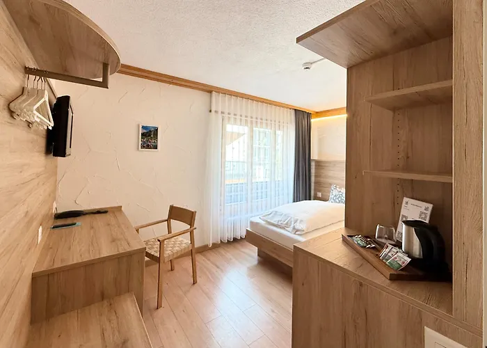 Hotel Crystal
