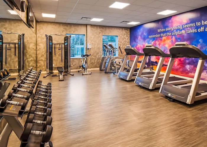 Best Western Plus St. John's Airport Hotel&Suites
