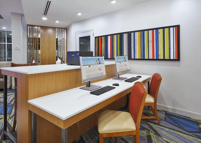 Holiday Inn Express - Auburn Hills South By Ihg