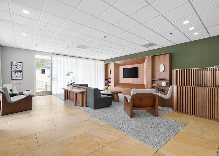 Gateway Hotel Santa Monica