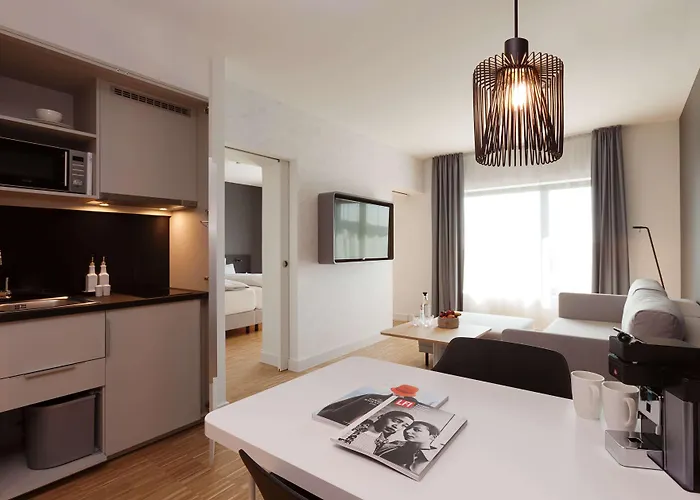 Vienna House by Wyndham Ernst Leitz Wetzlar