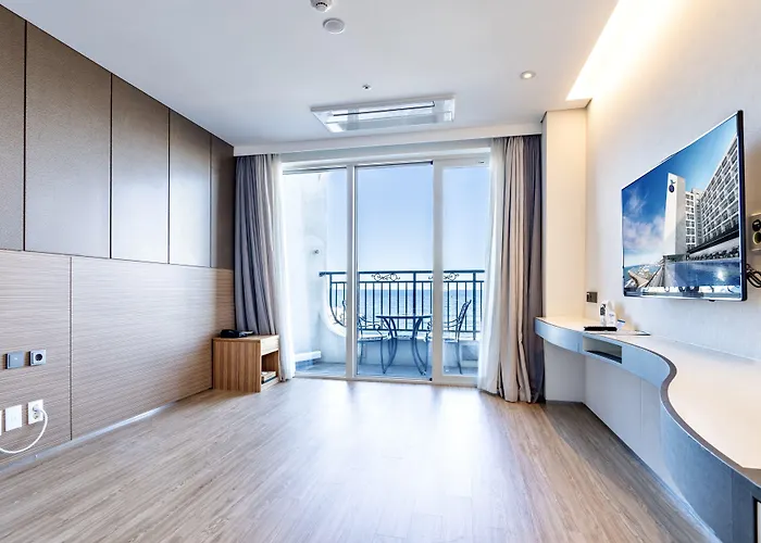 Hotel Whistlelark Jeju