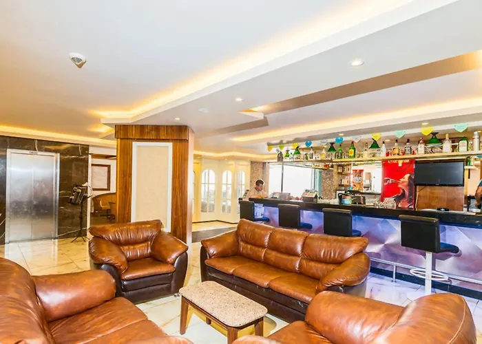 Lavinia Apart & Hotel