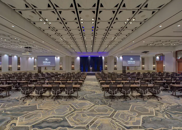 Hilton Norfolk The Main