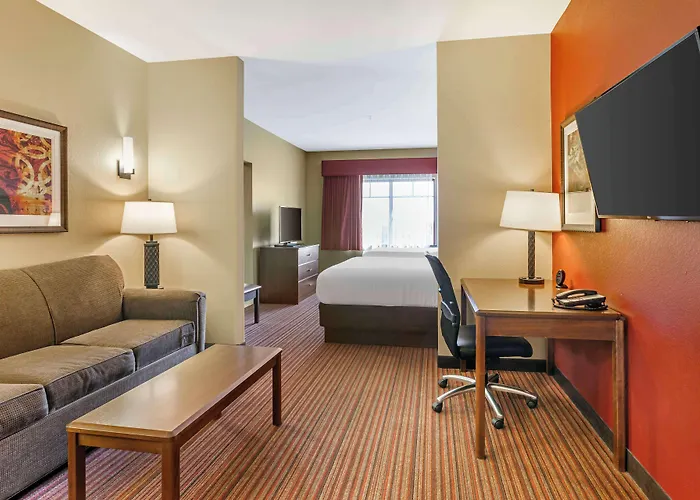 Best Western Plus Chandler Hotel&Suites