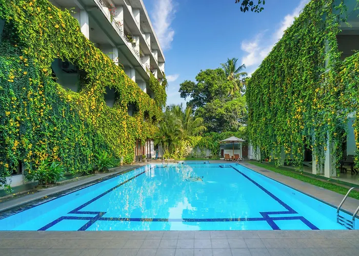 Kandyan Reach Hotel Kurunegala