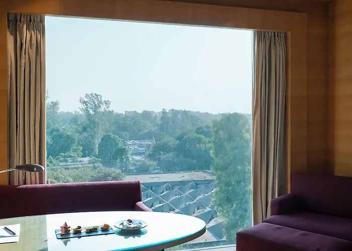 Hyatt Regency Chandigarh, Elante Mall