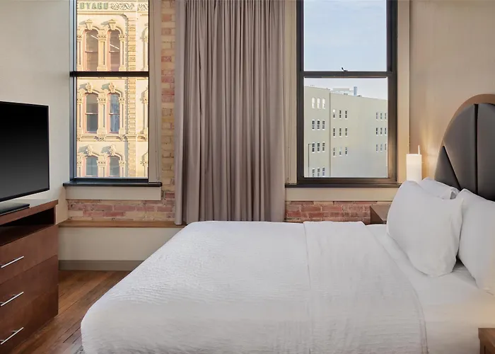Homewood Suites By Hilton Grand Rapids Downtown