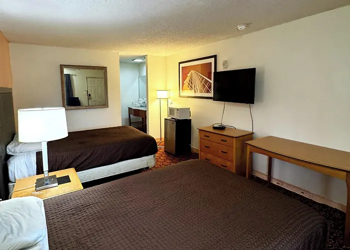 Woodbridge Inn By OYO Rome