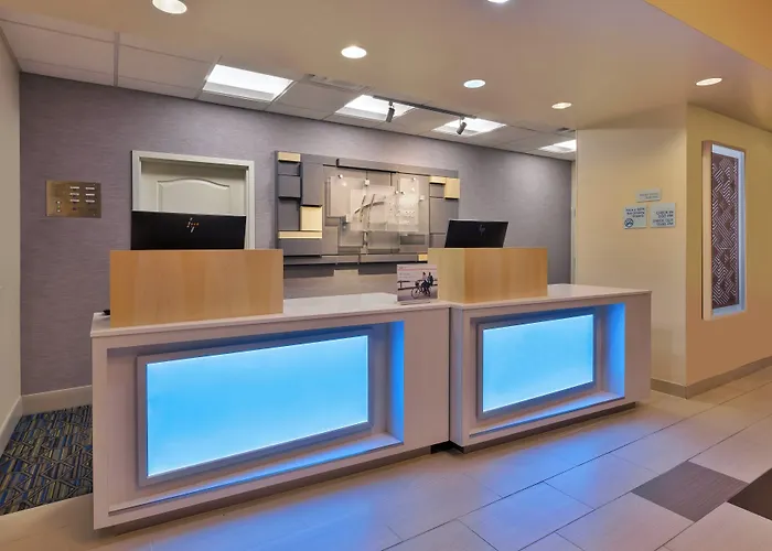 Holiday Inn Express & Suites - Effingham By Ihg