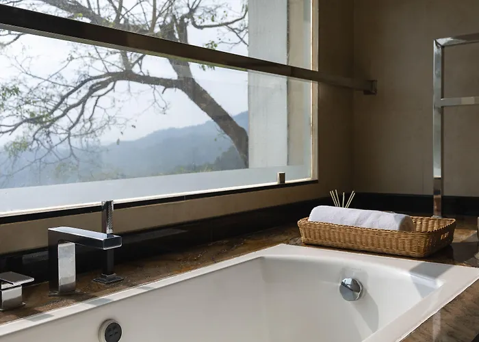 The Panoramic Getaway