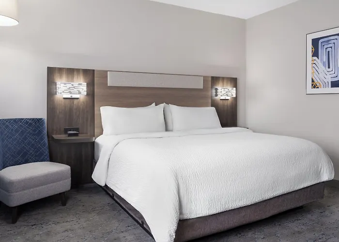 Holiday Inn Express Toledo North By Ihg