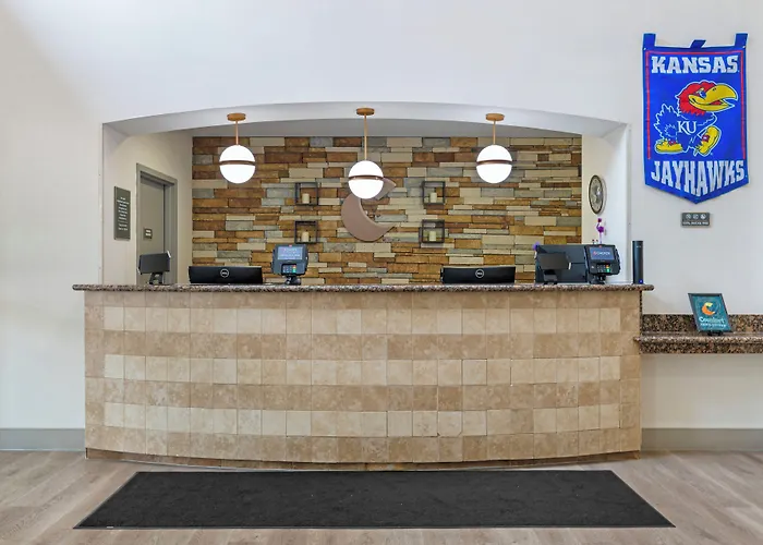 Comfort Inn & Suites Lawrence - University Area