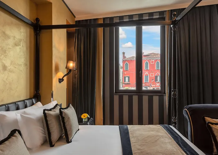 Carnival Palace - Venice Collection