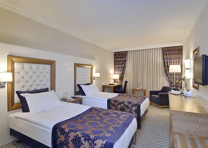 Tugcu Hotel Select