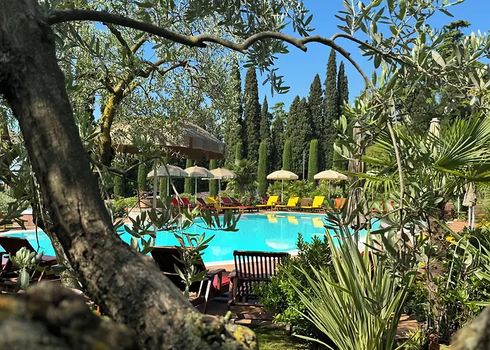Villa Madrina Lovely And Dynamic Hotel