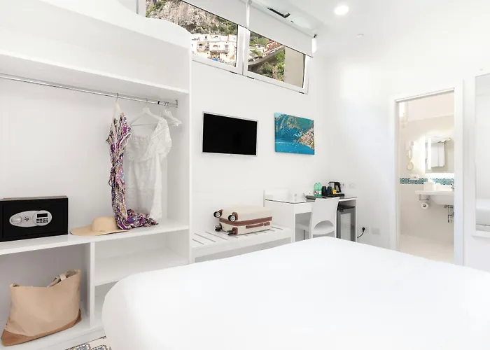 Hotel Bougainville