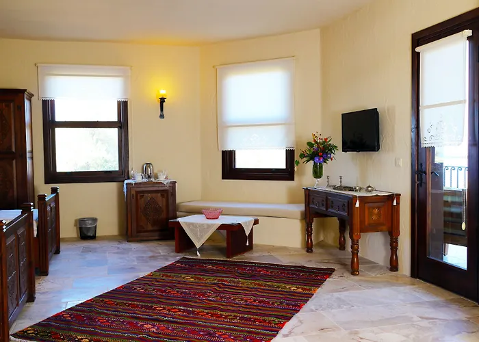 Mandarin & Mango Boutique Hotel