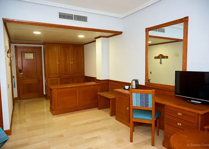 Hotel Zentral Center - Adults Only