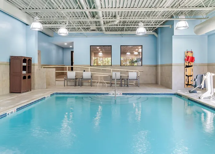 Holiday Inn Express & Suites Detroit - Novi By Ihg