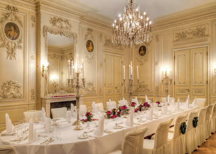 Villa Rothschild, Autograph Collection