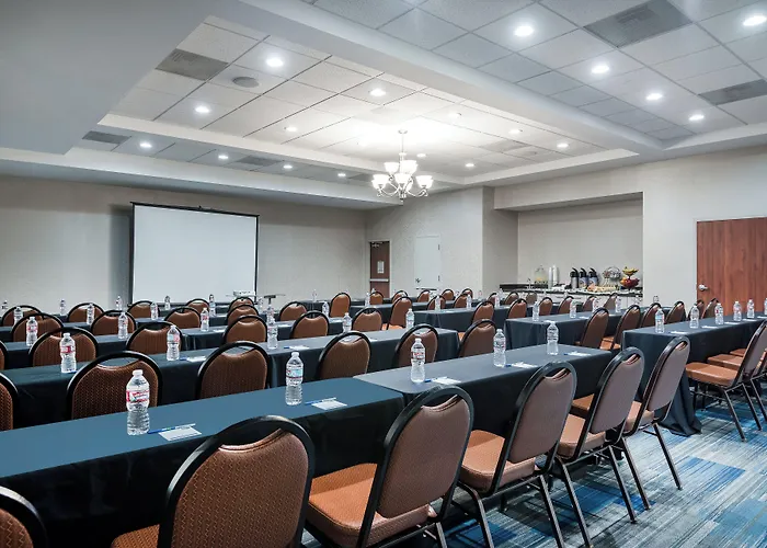 Holiday Inn Express Ontario By Ihg