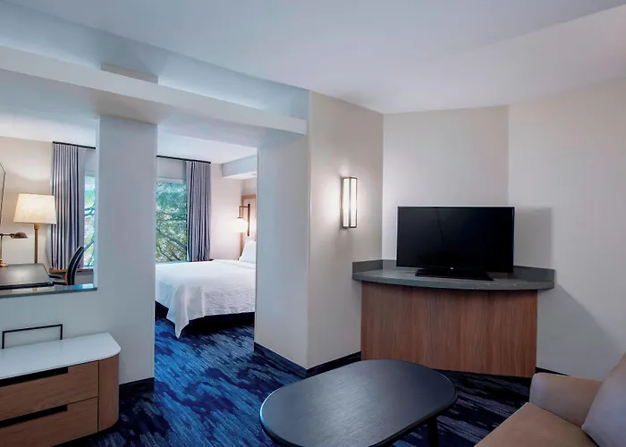 Fairfield Inn & Suites By Marriott Kelowna