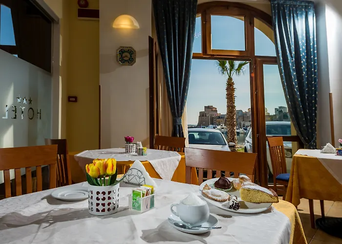 Hotel Cala Marina
