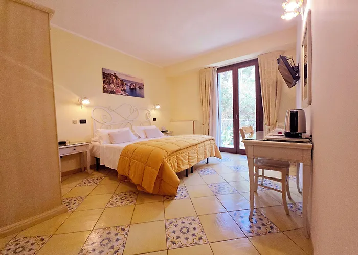 Hotel Cala Marina