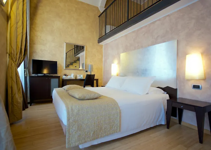 Best Western Crystal Palace Hotel