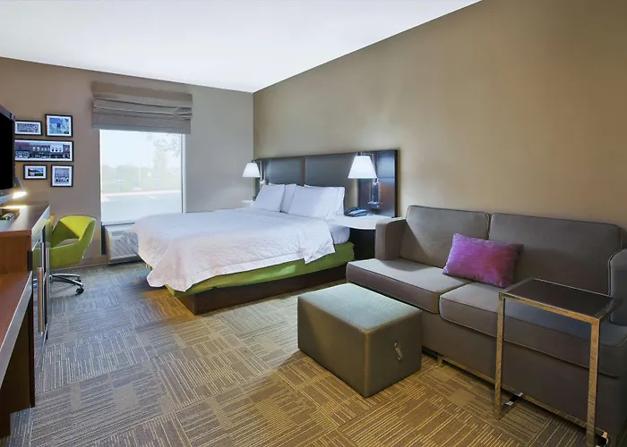 Hampton Inn Commerce/Novi