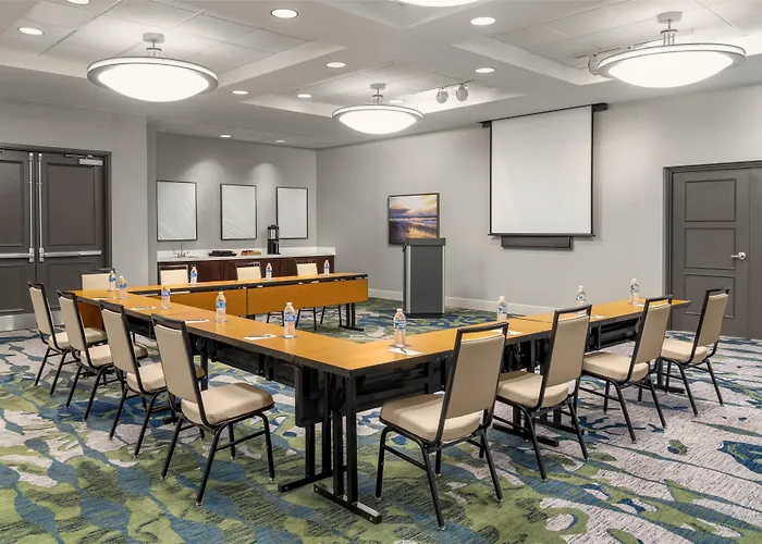 Embassy Suites Fort Myers - Estero