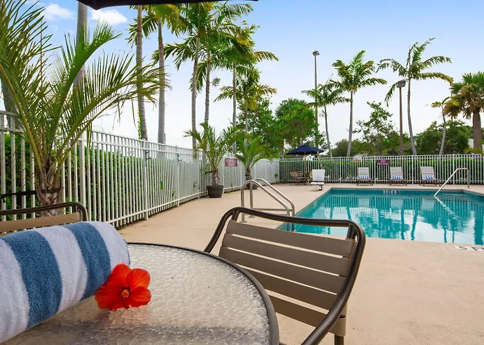 Best Western Plus Sebastian Hotel & Suites