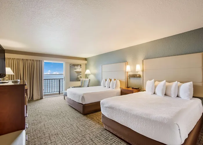 Best Western Harbour Pointe Lakefront