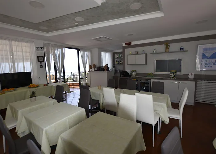 Hotel Condor