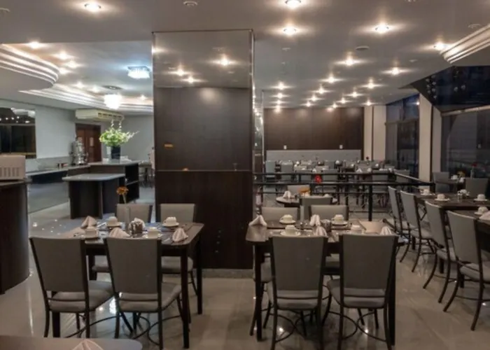 Hotel Lang Palace - Fica no Centro da Cidade