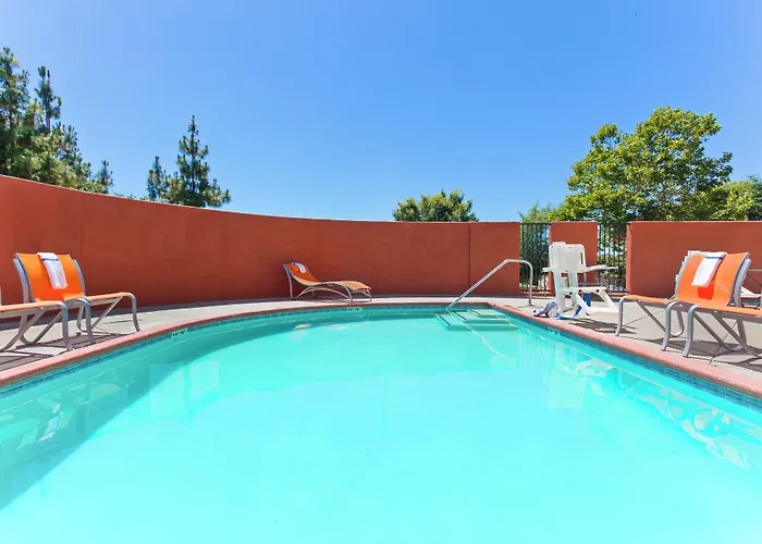 Holiday Inn Express Elk Grove West I-5 By Ihg