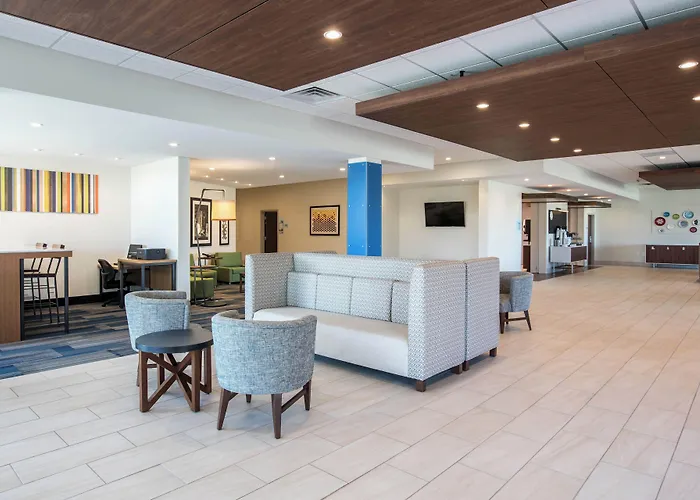 Holiday Inn Express & Suites Ludington By Ihg