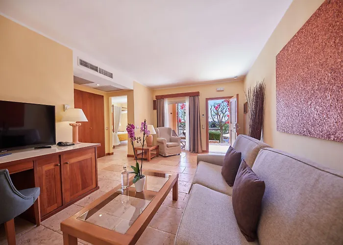 Pula Suites Boutique Resort