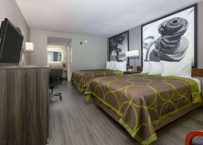Super 8 By Wyndham Diberville Biloxi Area
