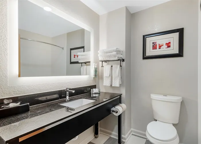 Best Western Commerce Inn