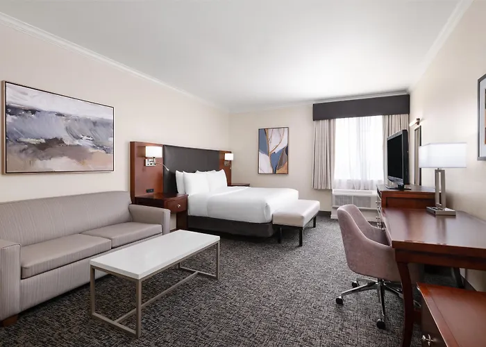 Best Western Plus Downtown Inn&Suites