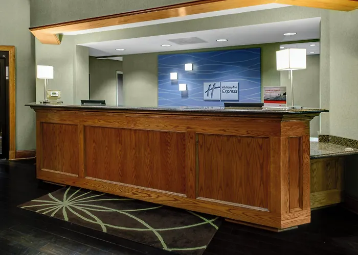 Holiday Inn Express Hotel & Suites Atlanta Buckhead By Ihg