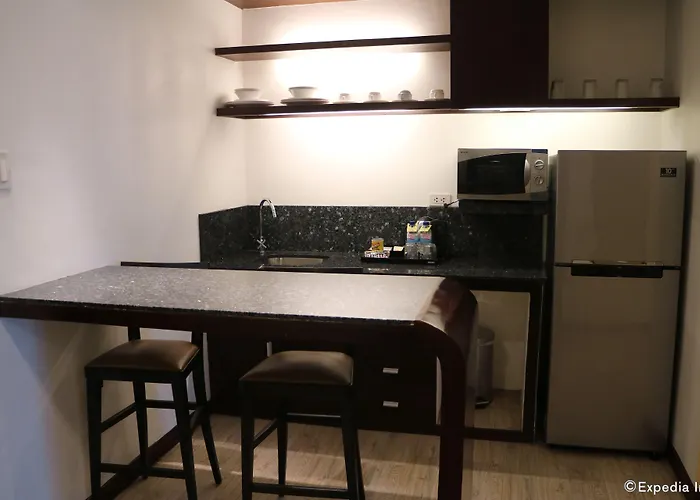 Days Hotel By Wyndham Iloilo