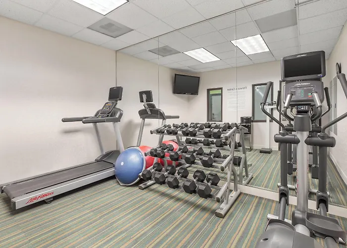 Holiday Inn Express & Suites Tacoma By Ihg